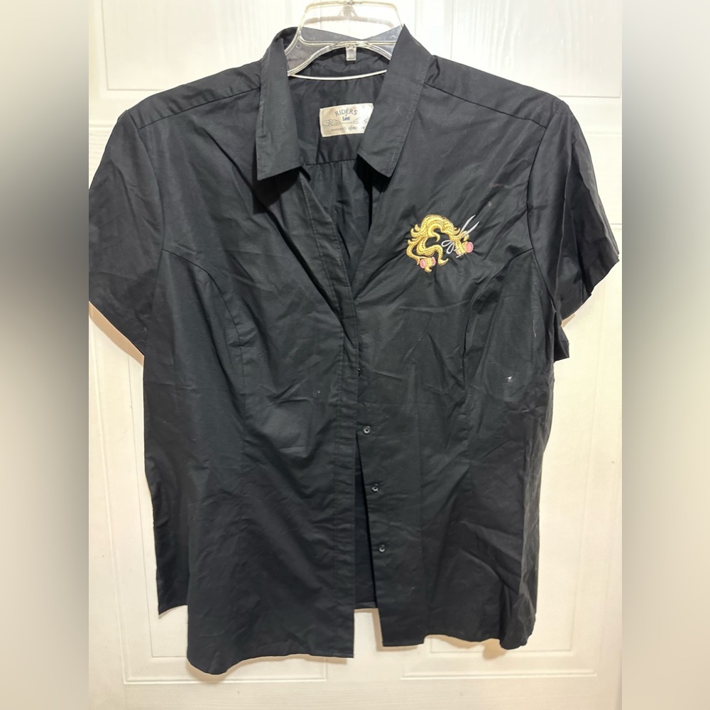 Riders by Lee black short sleeve shirts with hidden buttons